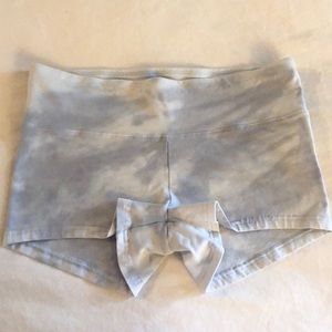 Aritzia shorts